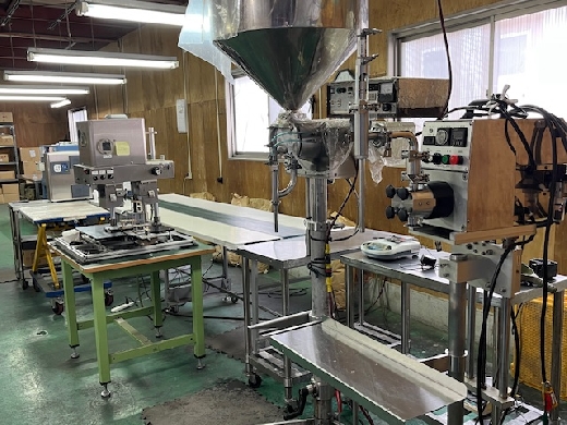 液体充填ライン（厚木工場）